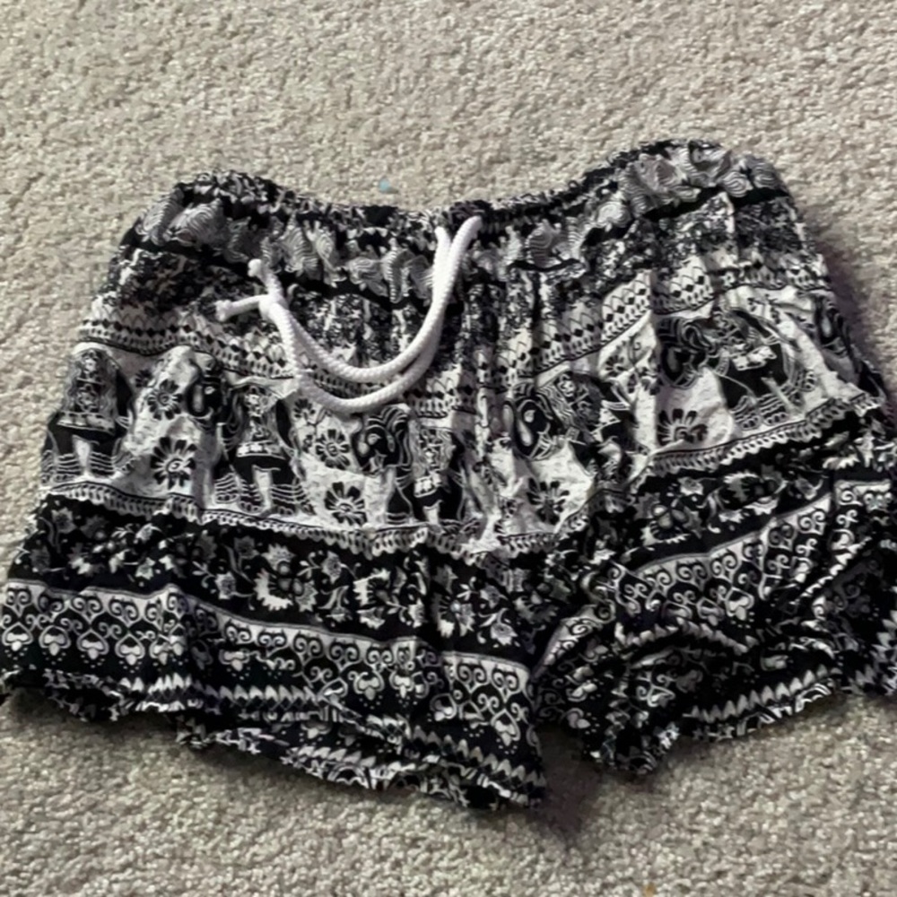Flowy shorts
